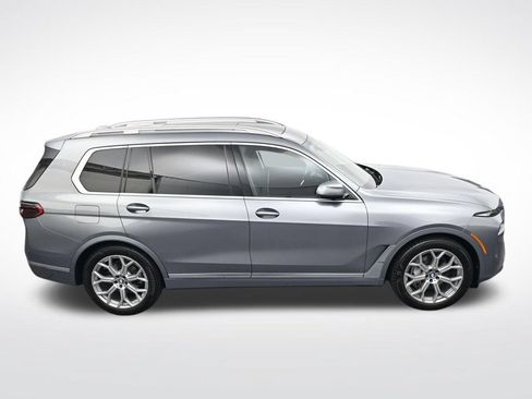 Used 2023 BMW X7 xDrive40i w/ Parking Assistance Package AWD/4WD image 24