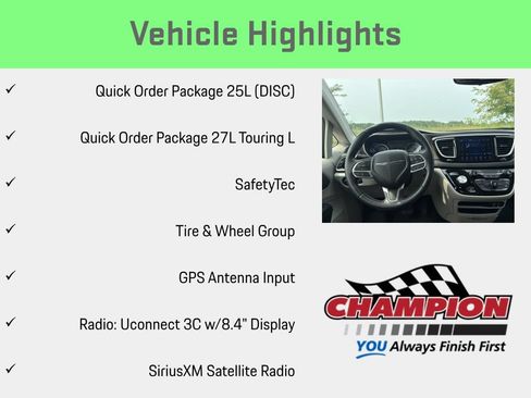 Used 2017 Chrysler Pacifica Touring-L w/ Tire & Wheel Group FWD image 6