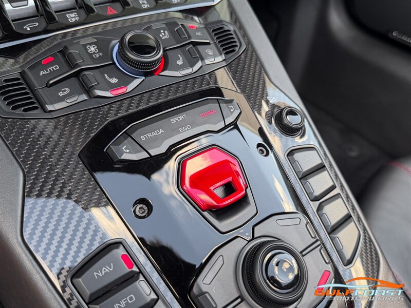 Used 2019 Lamborghini Aventador S AWD/4WD image 20