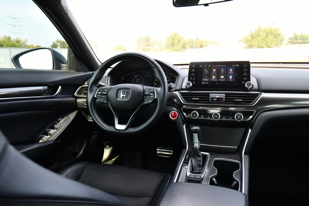 Used 2018 Honda Accord Sport image 21