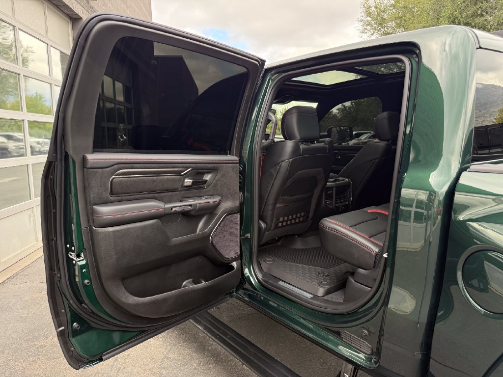 Used 2027 RAM 1500 4x4 Crew Cab image 41