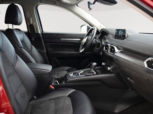 Used 2019 MAZDA CX-5 Touring image 17