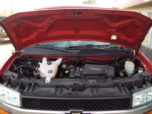 Used 2013 Chevrolet Express 1500 LT w/ LT Preferred Equipment Group image 24