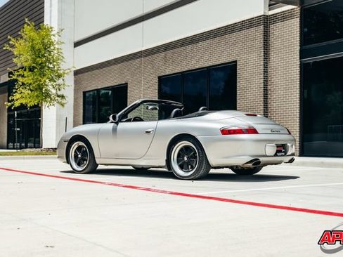 Used 2002 Porsche 911 Cabriolet image 38