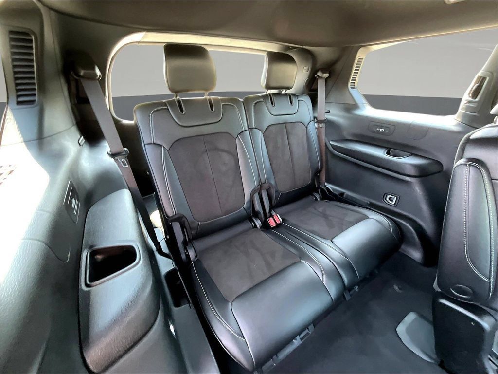Used 2023 Jeep Grand Cherokee L Laredo AWD/4WD image 29