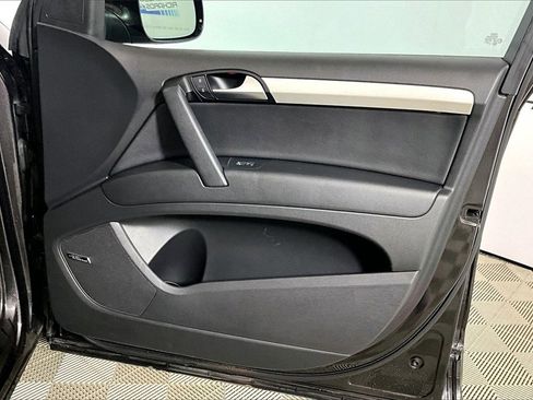 Used 2014 Audi Q7 3.0T S line Prestige w/ S Line Package image 19