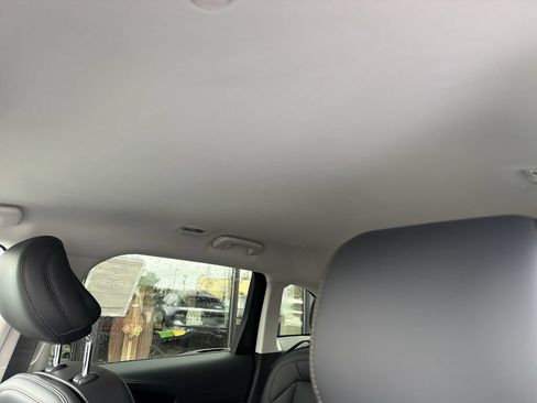 New 2026 Lincoln Nautilus Premier AWD/4WD image 11