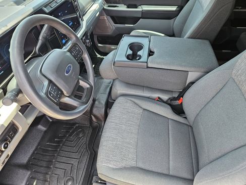 Used 2024 Ford F350 XLT w/ XLT Premium Package AWD/4WD image 16