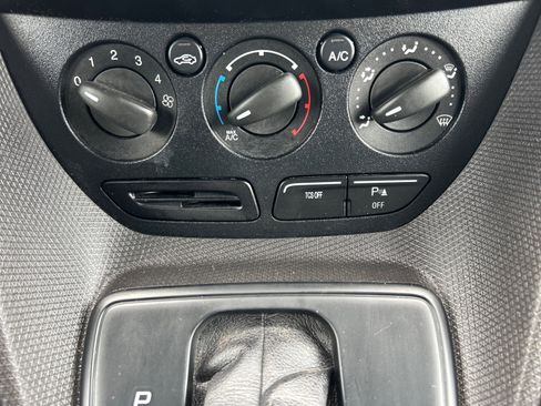 Certified 2018 Ford Transit Connect XL image 24