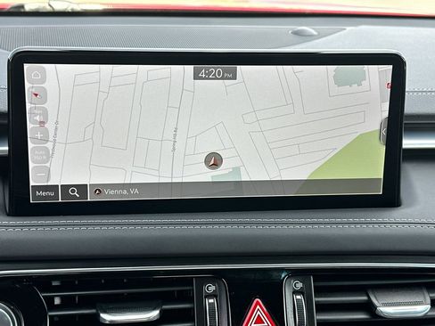 Used 2023 Genesis G70 3.3T image 27