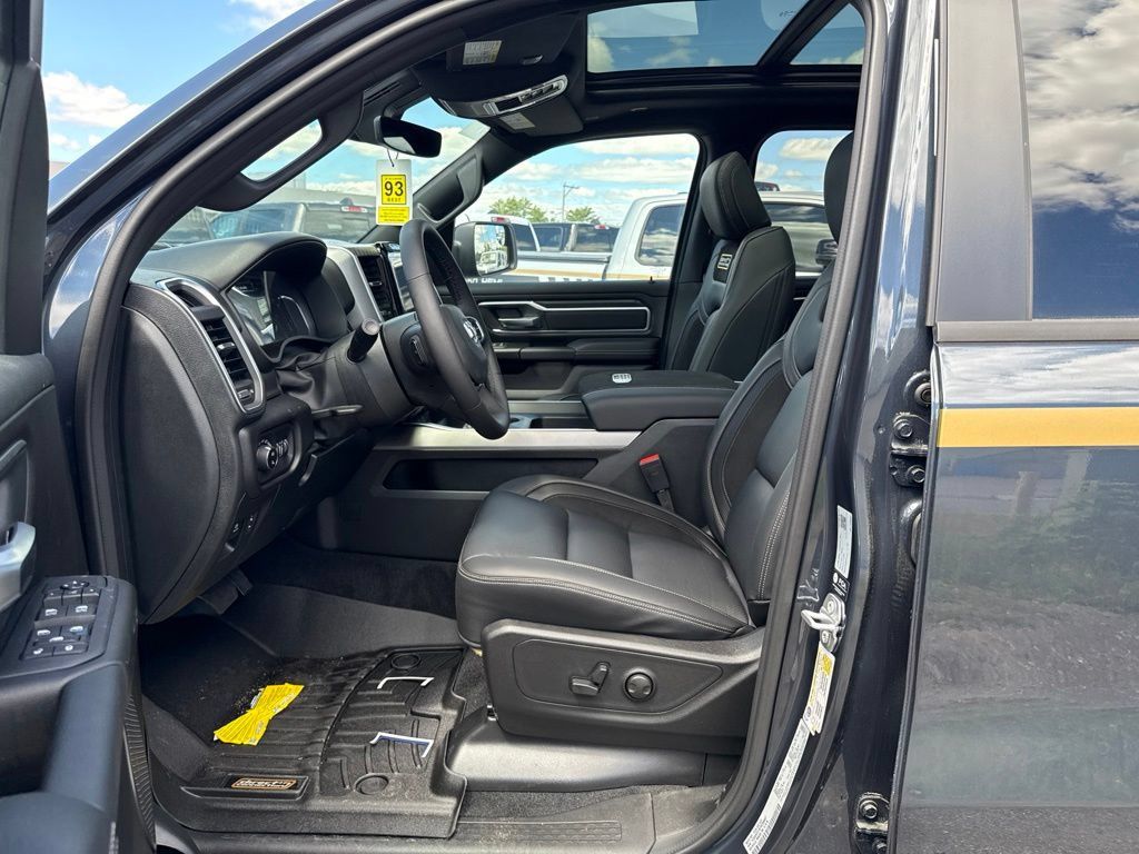 New 2026 RAM 1500 Big Horn AWD/4WD image 18