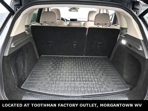 Used 2021 Lincoln Corsair Standard w/ Equipment Group 101A image 6