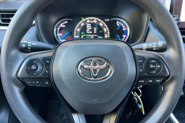 Certified 2023 Toyota RAV4 LE AWD/4WD image 24