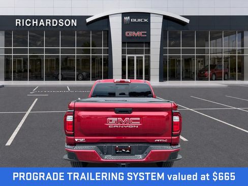 Used 2024 GMC Canyon AT4 w/ AT4 Premium Package AWD/4WD image 4