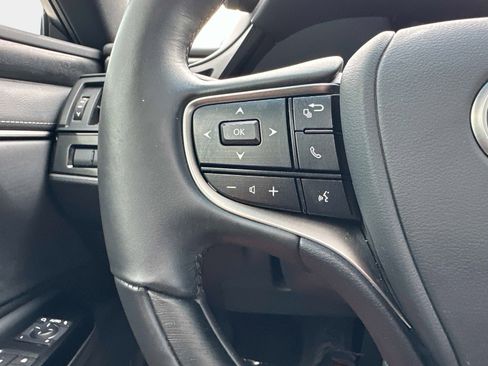 Used 2024 Lexus ES 350 w/ Technology Package image 29