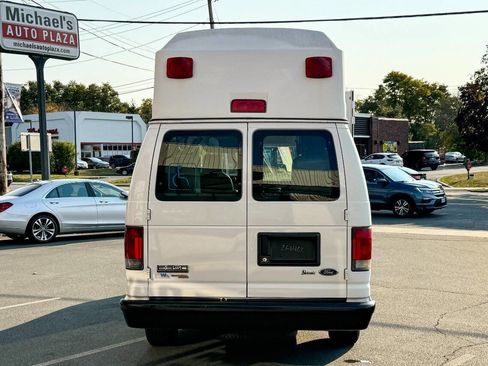 Used 2011 Ford E-350 and Econoline 350 Extended Super Duty w/ PWR Group image 10