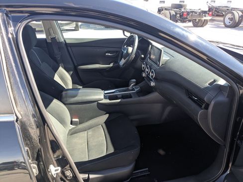 Used 2021 Nissan Sentra SV image 31
