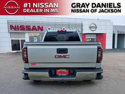 Used 2018 GMC Sierra 1500 SLT AWD/4WD image 6