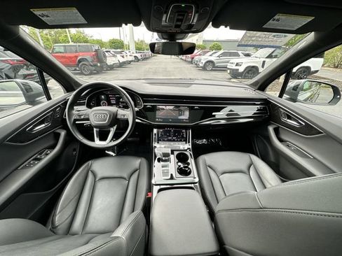 Used 2022 Audi Q7 3.0T Premium Plus w/ Premium Plus Package AWD/4WD image 16
