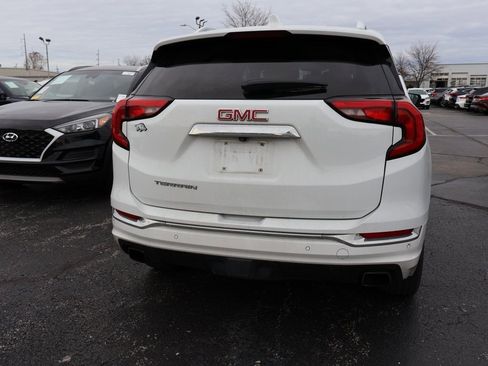 Used 2019 GMC Terrain Denali w/ Advanced Safety Package image 10