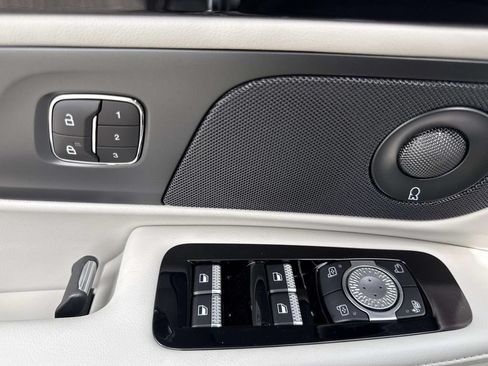 New 2026 Lincoln Nautilus Reserve AWD/4WD image 19