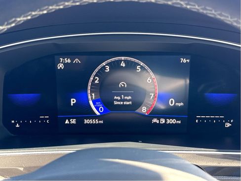 Used 2023 Volkswagen Tiguan SE image 17