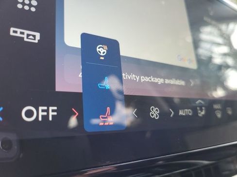 Used 2024 Lincoln Nautilus Reserve image 18