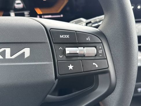 New 2026 Kia K4 FWD image 27