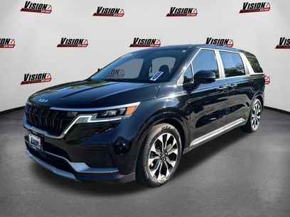 Used 2024 Kia Carnival EX