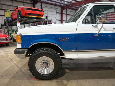 Used 1989 Ford F250 4x4 Regular Cab image 3