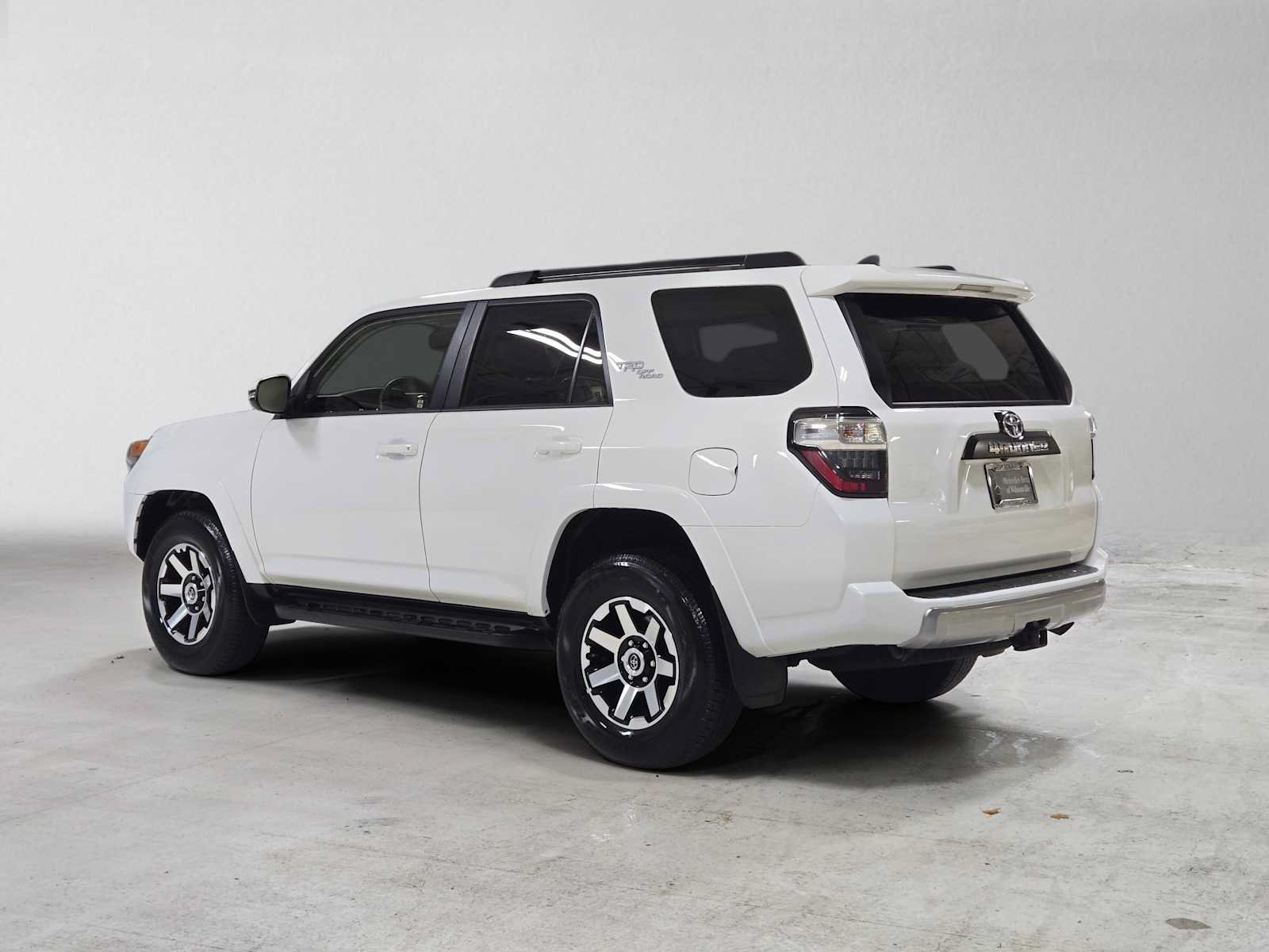 Used 2021 Toyota 4Runner TRD Off-Road Premium w/ Moonroof Package AWD/4WD image 5