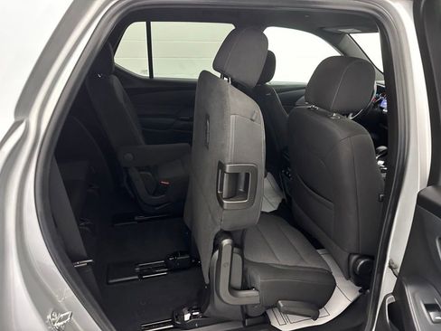 Used 2022 Chevrolet Traverse LT AWD/4WD image 49