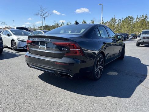 Used 2019 Volvo S60 T5 R-Design image 7