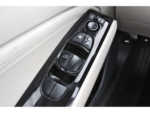 Used 2022 Nissan Altima 2.5 SV w/ SV Premium Package FWD image 24