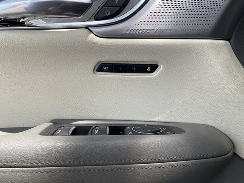 Used 2021 Cadillac XT6 Premium Luxury FWD image 19