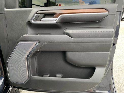 Used 2024 GMC Sierra 2500 Denali image 50