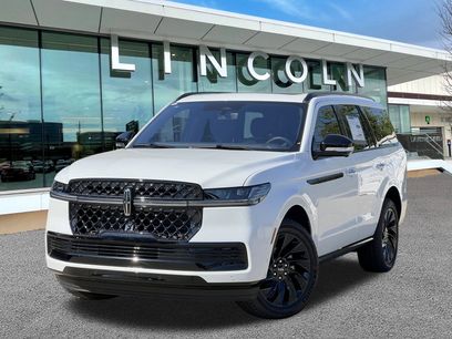 New 2025 Lincoln Navigator Reserve w/ Jet Appearance Package