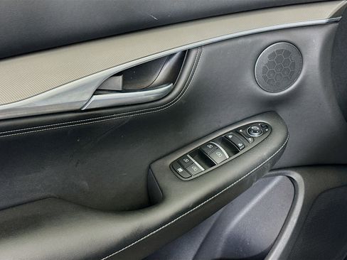 Used 2023 INFINITI QX55 Luxe w/ Cargo Package image 15