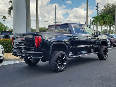 Used 2021 GMC Sierra 1500 Denali AWD/4WD image 3