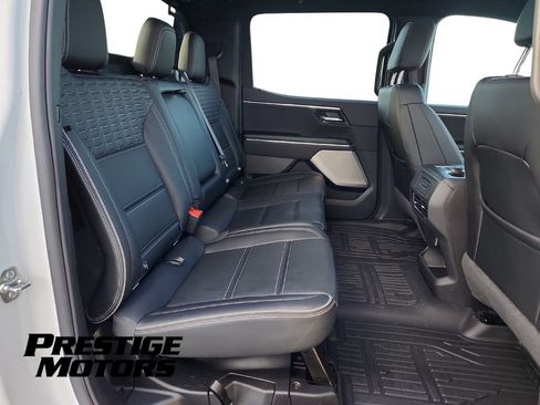 Used 2025 GMC Sierra EV Denali image 34