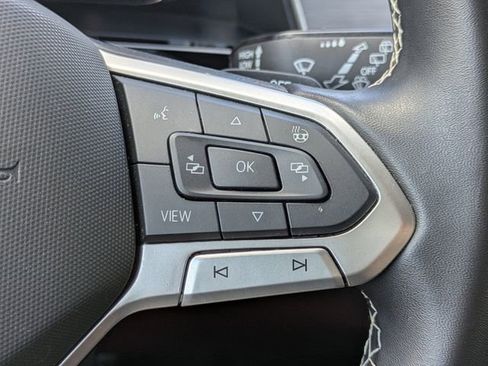 Used 2026 Volkswagen Atlas Cross Sport SE FWD image 28