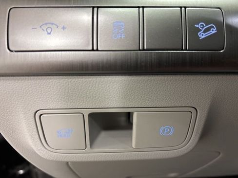 Certified 2026 Hyundai Kona Limited AWD/4WD image 11
