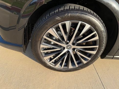 Used 2024 Lexus RX 350 Premium Plus w/ Convenience Package FWD image 9