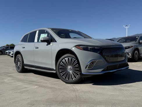 New 2025 Mercedes-Benz Maybach EQS 680 4MATIC image 2