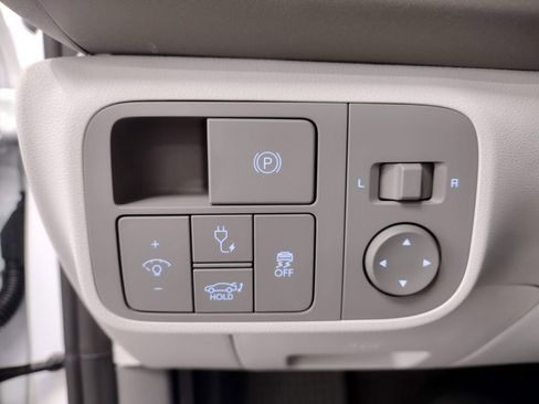 New 2025 Hyundai Ioniq 6 SEL image 22