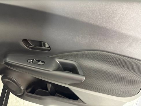 Used 2024 Nissan Kicks S FWD image 13