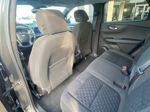 Used 2019 Chevrolet Blazer LT FWD image 35