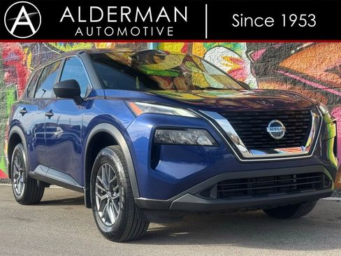 Used 2021 Nissan Rogue S image 1