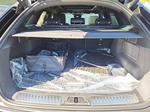 Used 2026 Land Rover Range Rover Velar S image 13