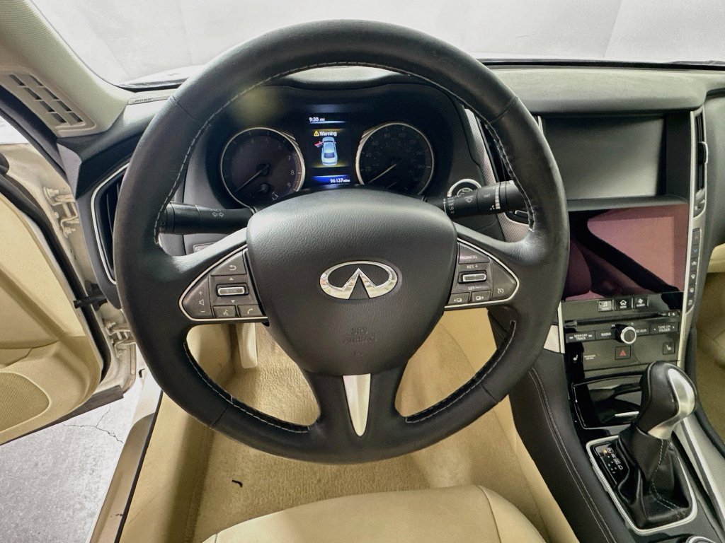 Used 2016 INFINITI Q50 3.0t Premium w/ 3.0T Premium Plus Package RWD image 12